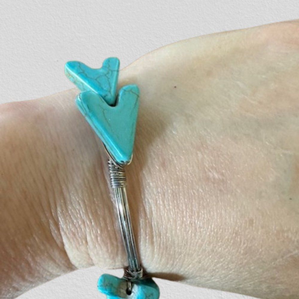Turquoise Arrow Bangle Bracelet  4547  NWT boutique